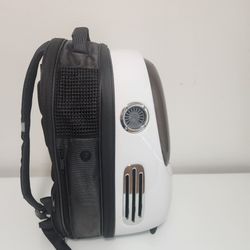 Set Of 2 pet carriers backpacks with built in fan