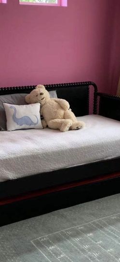 Twin Bed