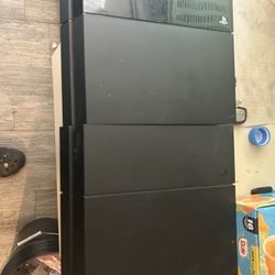 2 PS4s 