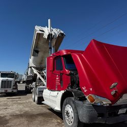 1999 Freightliner Century