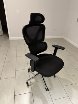 Ergonomic office/gaming chair