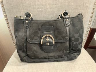 Brand new women’s coach purse