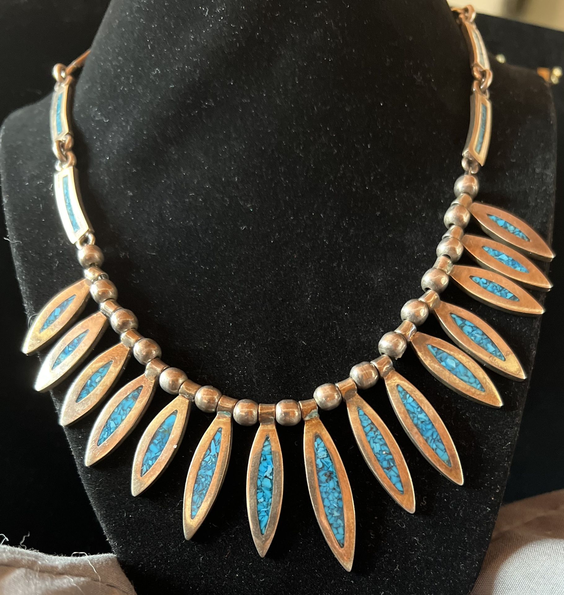 Vintage Sterling Silver Crushed Turquoise Collar Necklace 