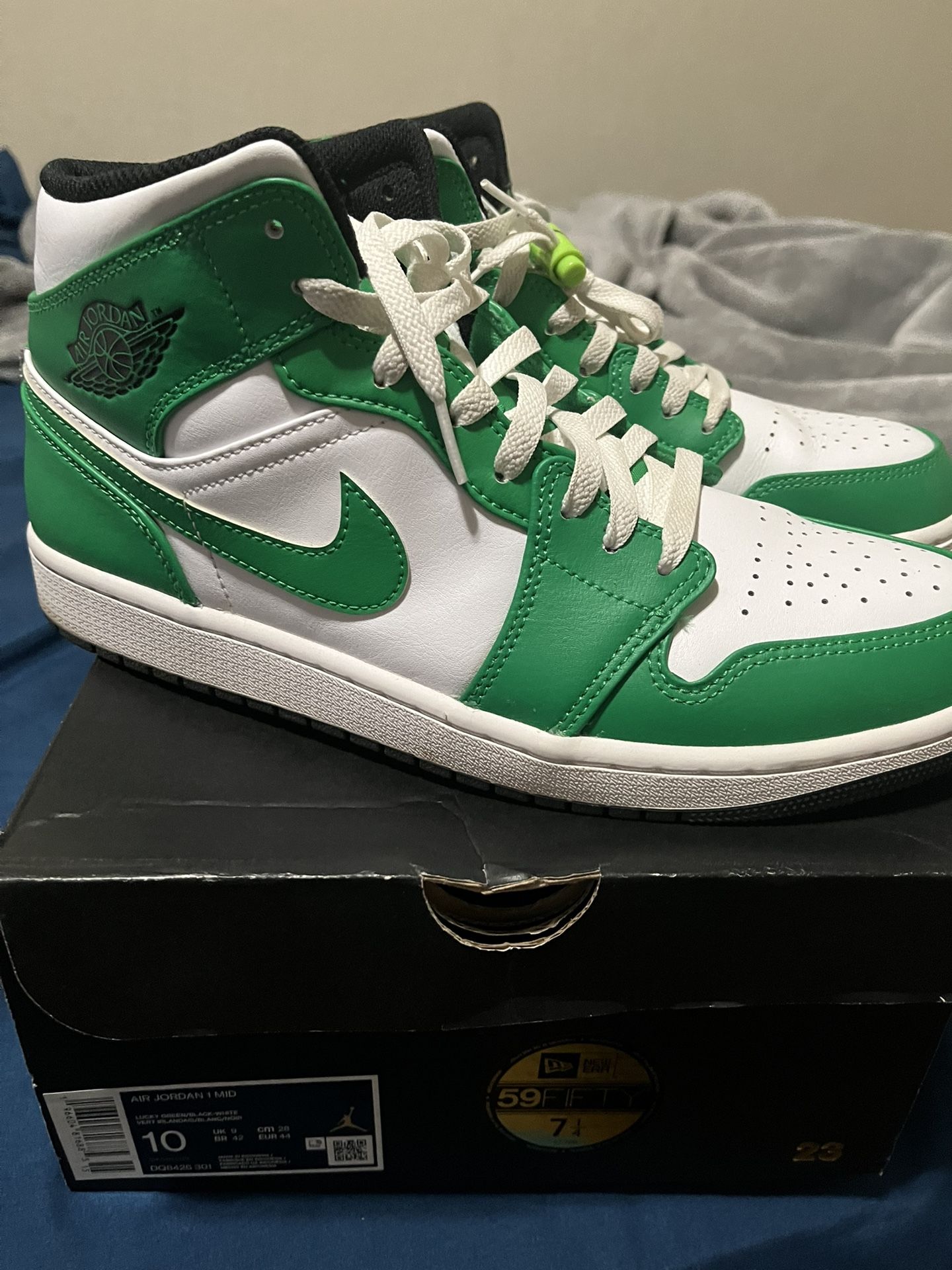 Air Jordan 1 Mid Lucky Green Size 10