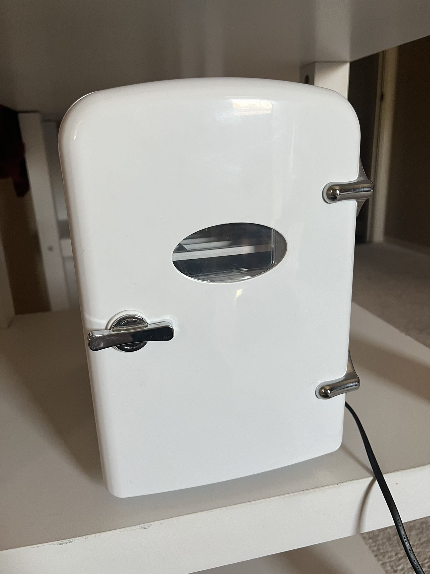 mini fridge