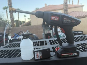 Royal Kensington Hydro Blast 725 PSI Cordless Portable Pressure Washer Kit