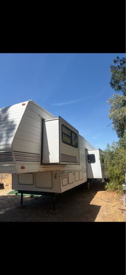 1998 Tahoe 5th wheel