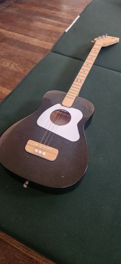 Loog Pro 3 string guitar
