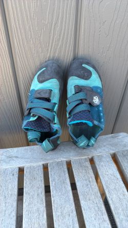 Evolv Kira Climbing Shoes 