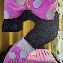 Minnie Mouse Number Pinata
