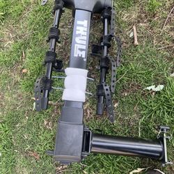 THULE BIKE RACK (READ DESCRIPTION )