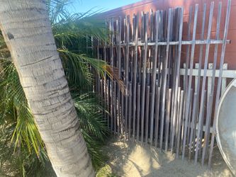 Pool gate