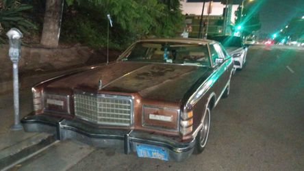 1975 Ford LTD Landau