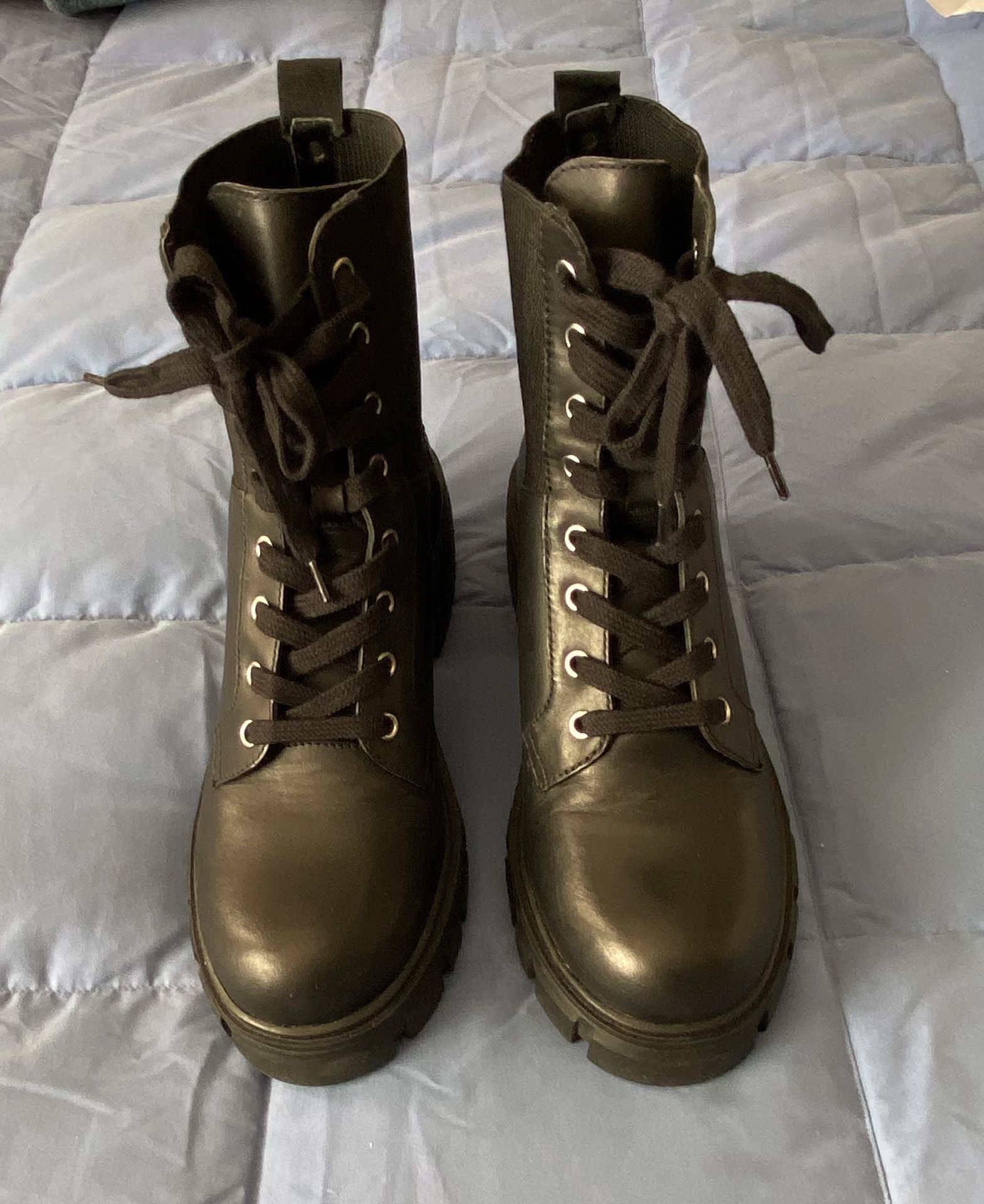 ANKLE BOOTS BLK SZ 8.5 NEW