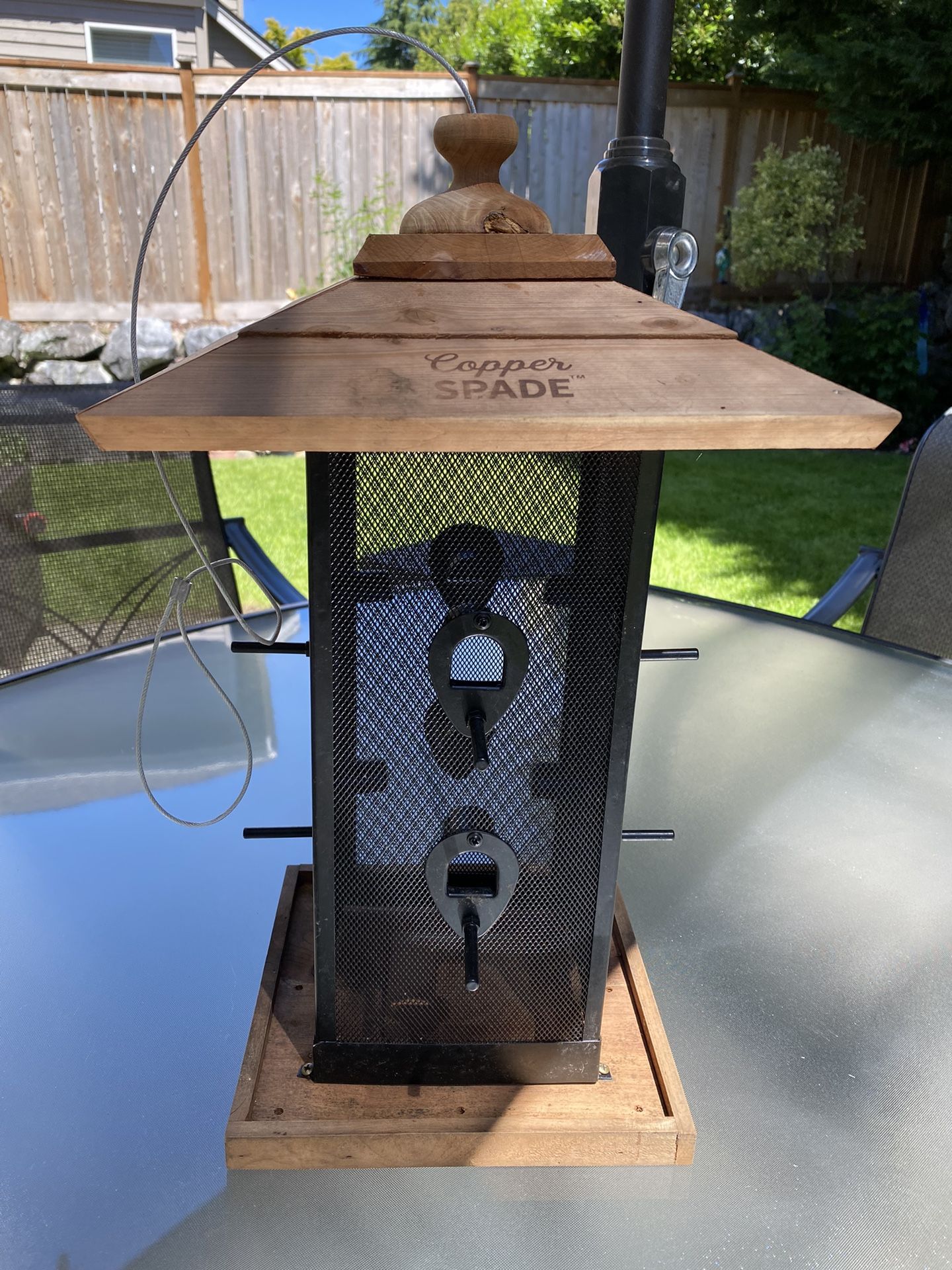 Copper Spade Cedar & Mesh Bird Feeder