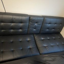 Futon (Couch/Bed)
