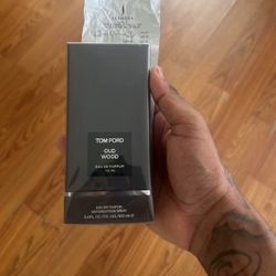 Tom Ford Oud Wood Fragrance