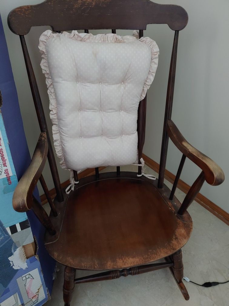 Vintage wood Rocking chair