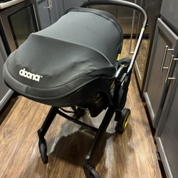 Doona Stroller/Car seat 