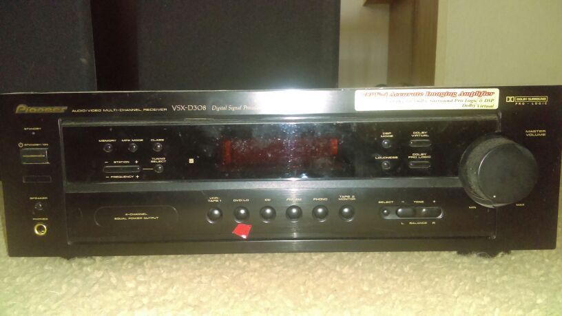 VSX-D3O8 digital signal processor with 4 speakers