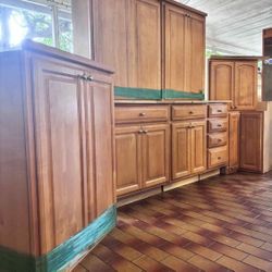 Schrock Handcrafted Cabinetry Maplewood Kitchen Cabinets Top & Bottoms  1 15”Lx24”Wx34.5”H  1 36.5”Lx24.5”Wx34.5”H  1 36”Lx24.5”Wx23.5”H  1 15”Lx24”Wx