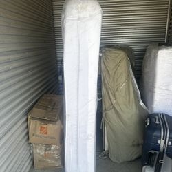 Like NEW KING SIZE MATTRESS