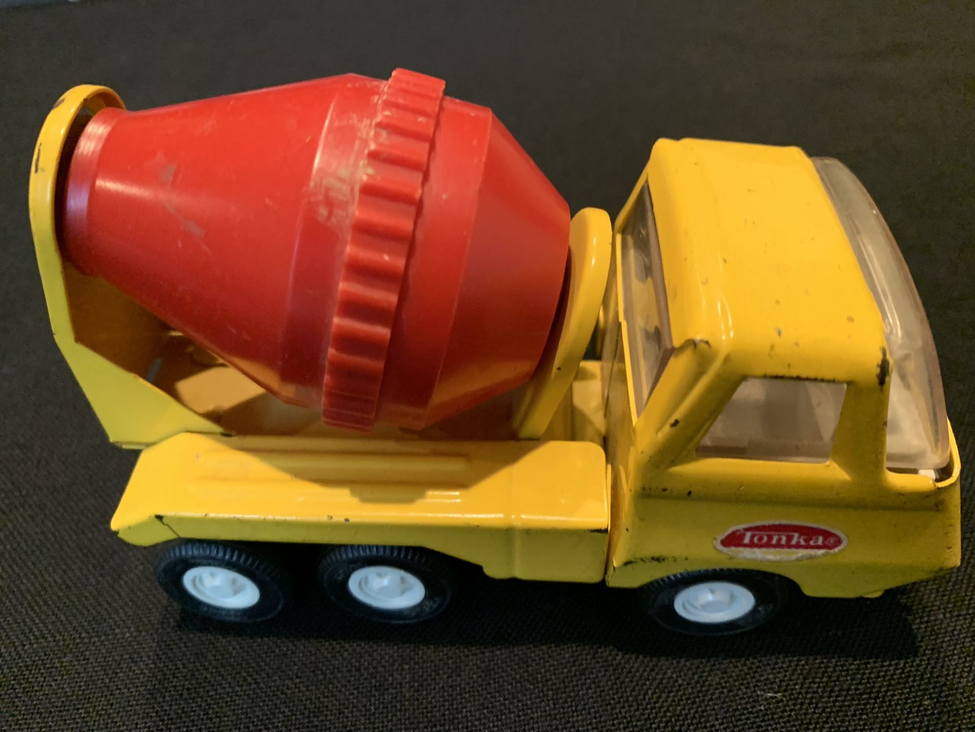 Vintage Tonka Concrete Mixer Cement Truck Small Pressed Steel Yellow and Red