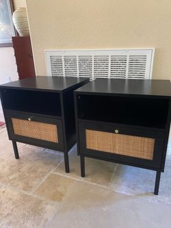 Set of two end tables/night tables