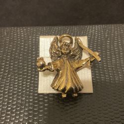 Vintage Goldtone Angel Pin,by Avon