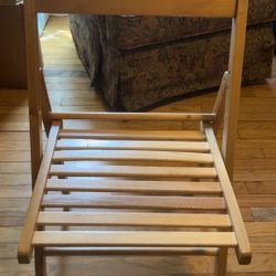 Foldable Wooden Chair