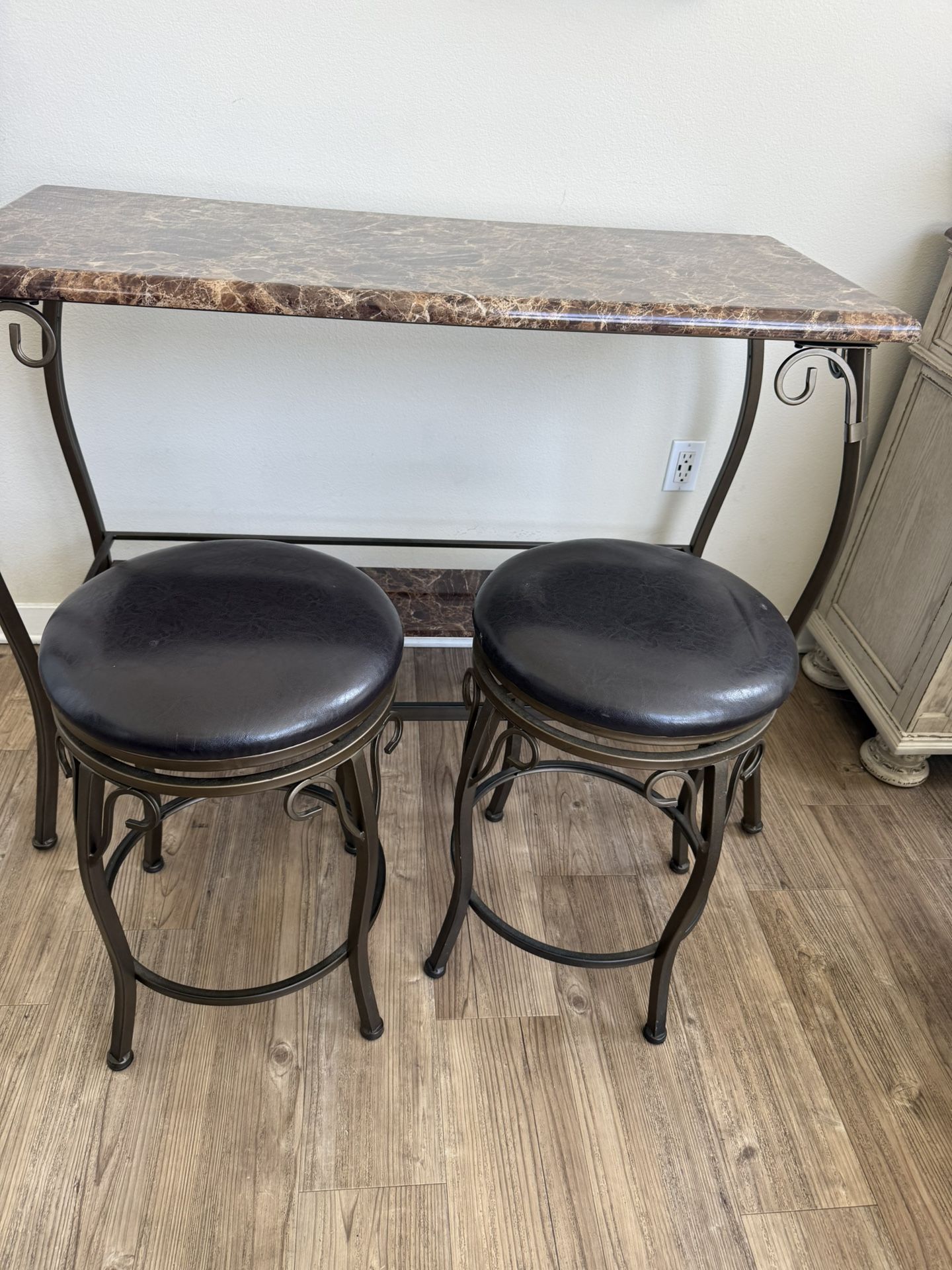 Breakfast Table