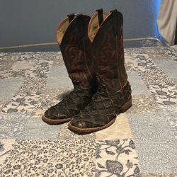 Pirarucu Fish boots 