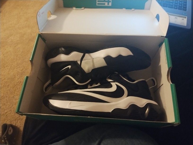 Nike Giannis Immortality 3 Low Black White