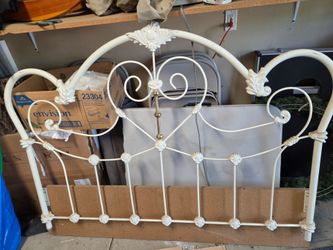 Free Queen size Victorian headboard