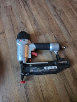 Finish nailer