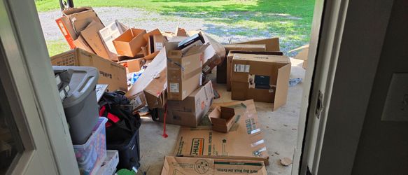 A million free moving boxes