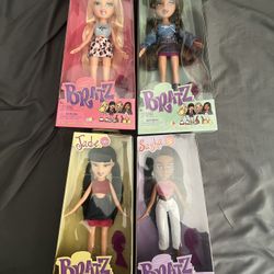 Bratz Doll Set Of 4 