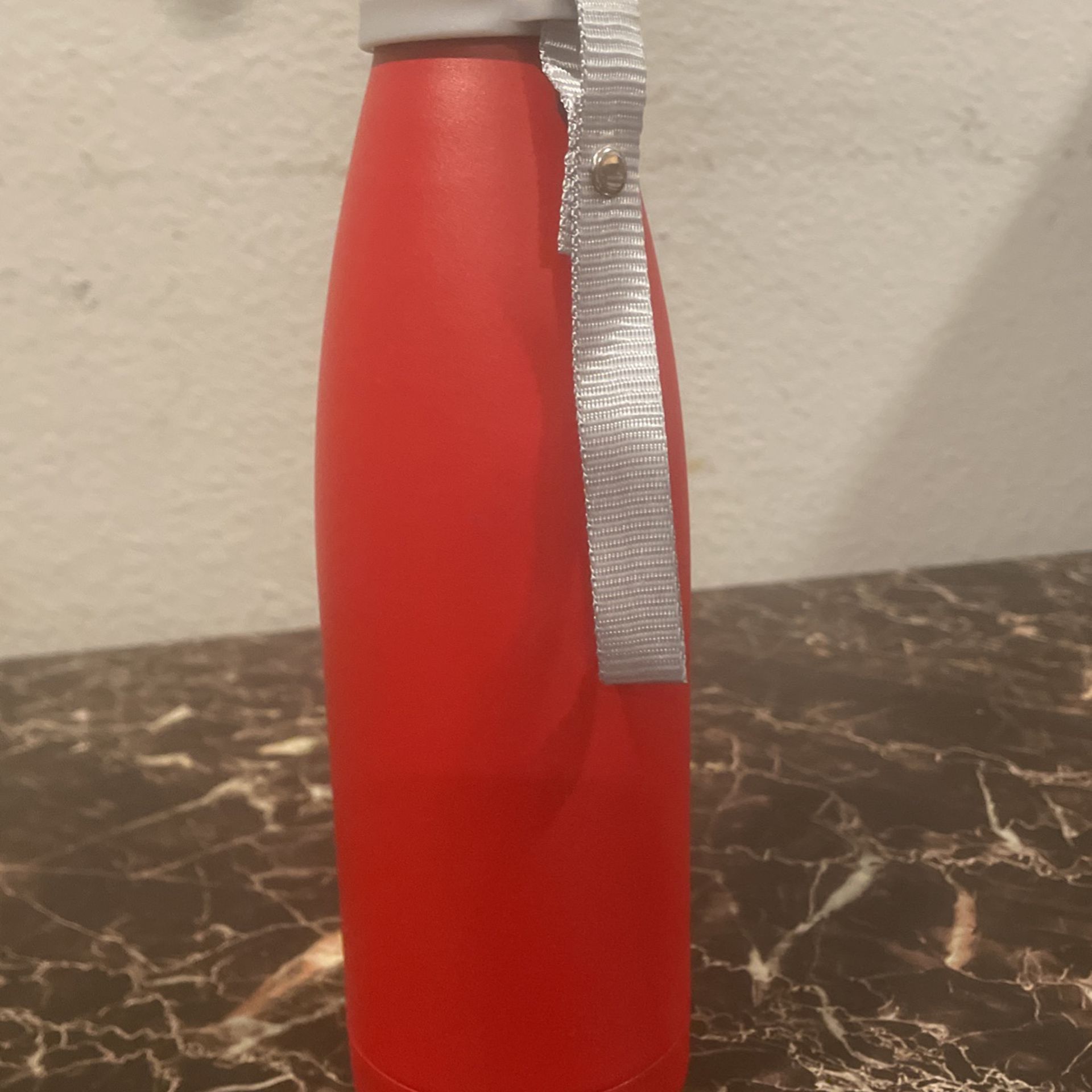 New Owala FreeSip Stainless Steel Water Bottle - Light Purple 24 Oz for  Sale in Peoria, AZ - OfferUp