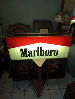 Vintage Marlboro Double Sided Lighted Store Advertising Sign