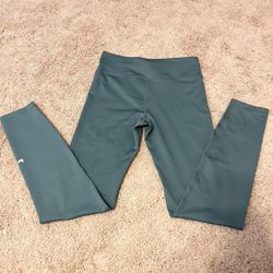 NIKE YXL LEGGINGS 