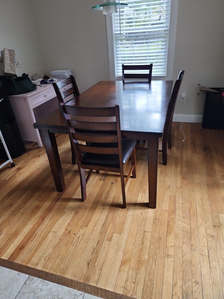 Dinning Room Table 