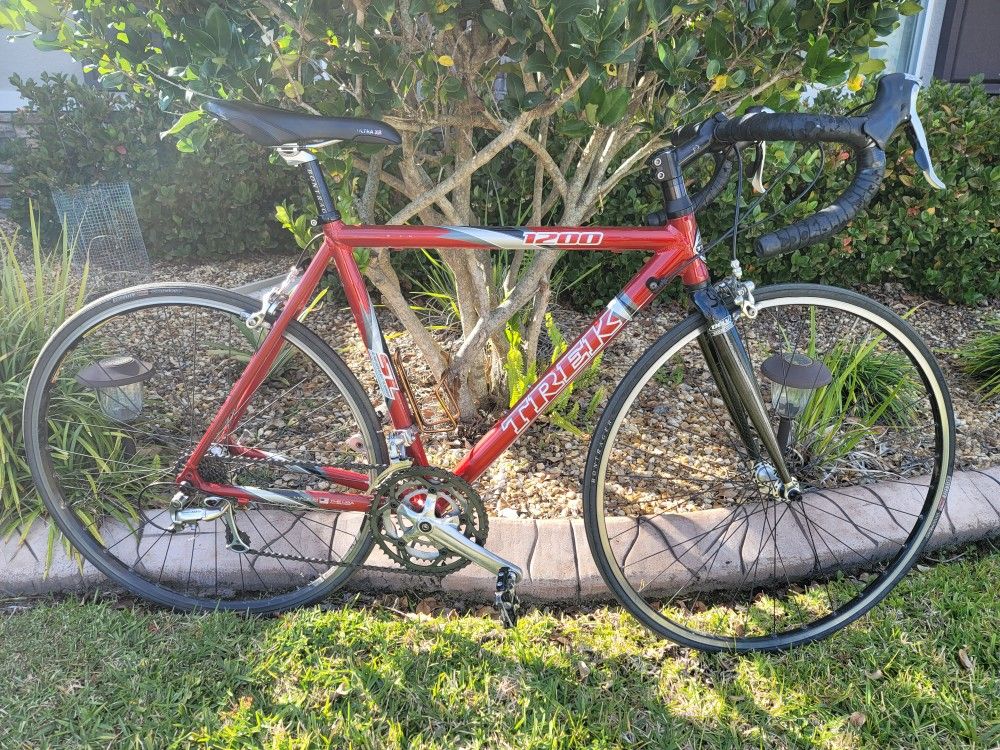 Trek 1200 Road Bike