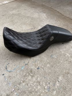 Dyna seat