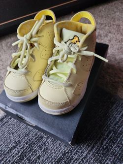 Air Jordan retro 6 dynamic yellow floral 645127-800