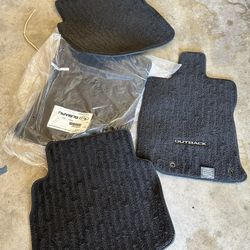2020 Subaru Outback Floor Mats 