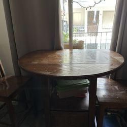 Kitchen / Breakfast Nook Dining Table W Chairs 
