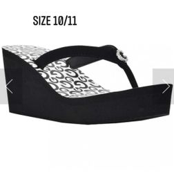 New women’s shoes size 10/11