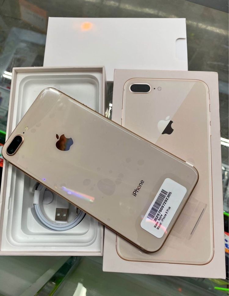 iPhone 8 Plus