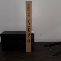 mantua metal bed frame ( full)