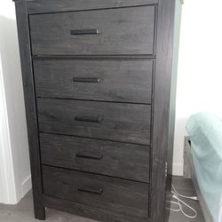 5-Drawer Tall Dresser 